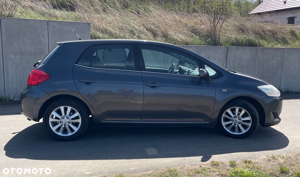 Toyota Auris 1.4 D-4D - 4