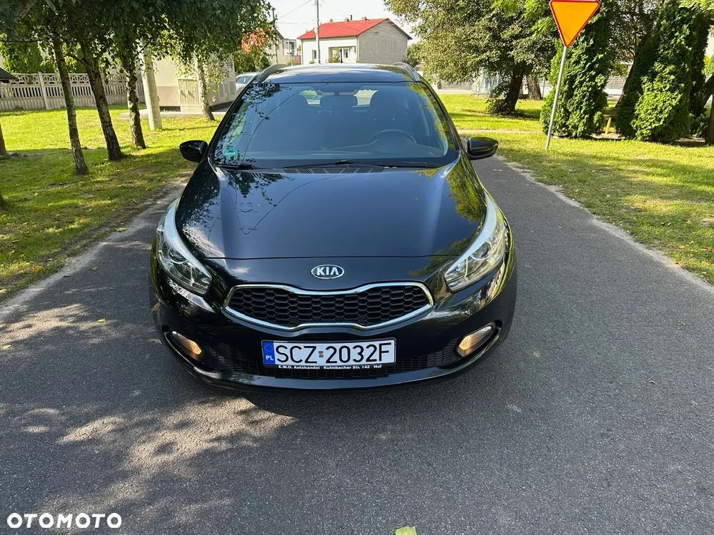 Kia Ceed 1.6 GDI Dream Team Edition - 18