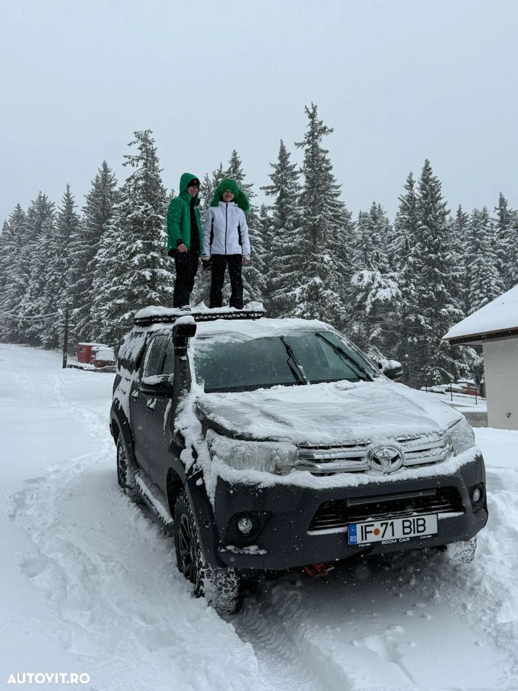 Toyota Hilux 4x4 Double Cab M/T Style - 1