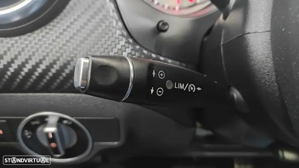 Mercedes-Benz A 200 CDI BE AMG Line Aut. - 39