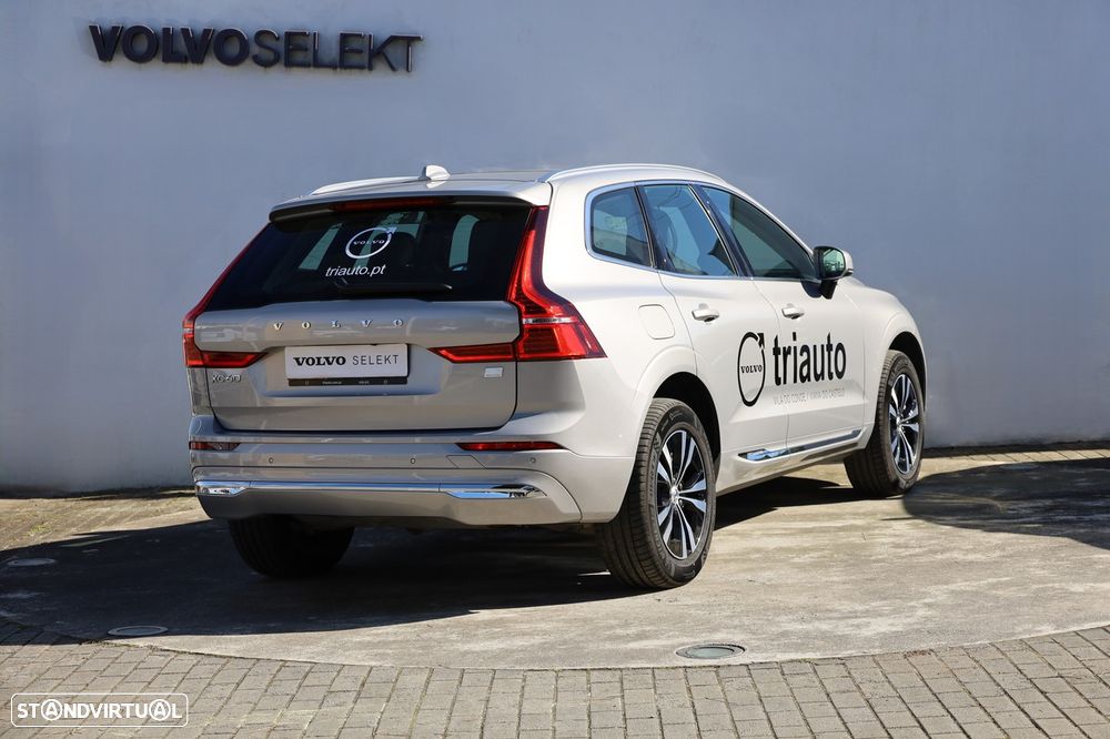 Volvo XC 60 2.0 T6 PHEV Core AWD - 3