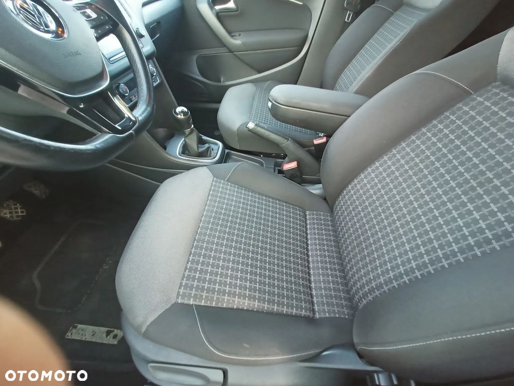 Volkswagen Polo - 15
