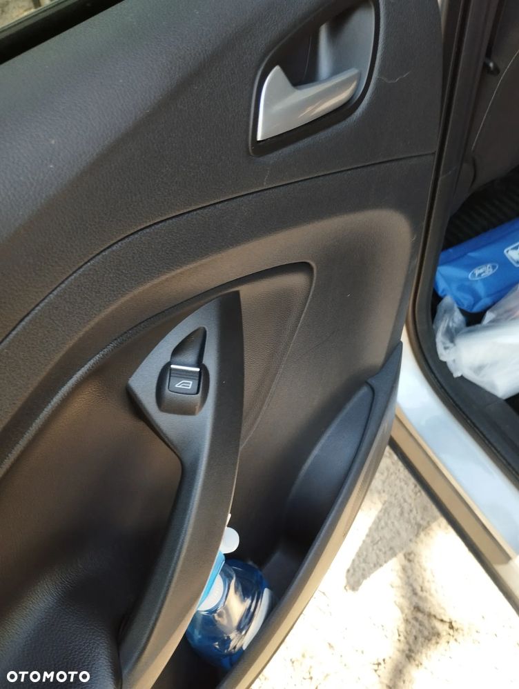 Ford Kuga 2.0 TDCi 4WD Titanium - 13