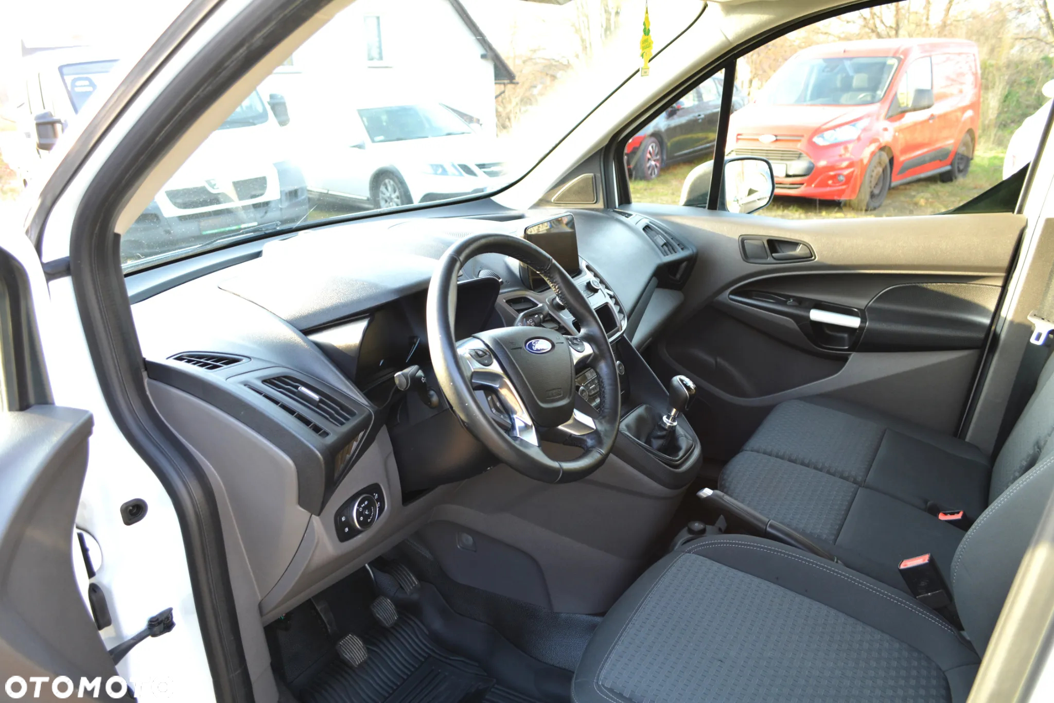 Ford connect - 6