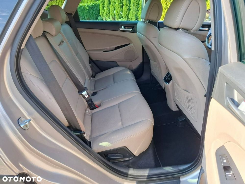 Hyundai Tucson 1.7 CRDI BlueDrive Comfort 2WD DCT - 28