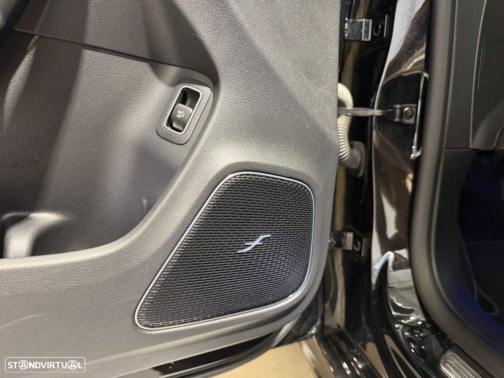 Mercedes-Benz CLA 35 AMG 4Matic — fotografia 38