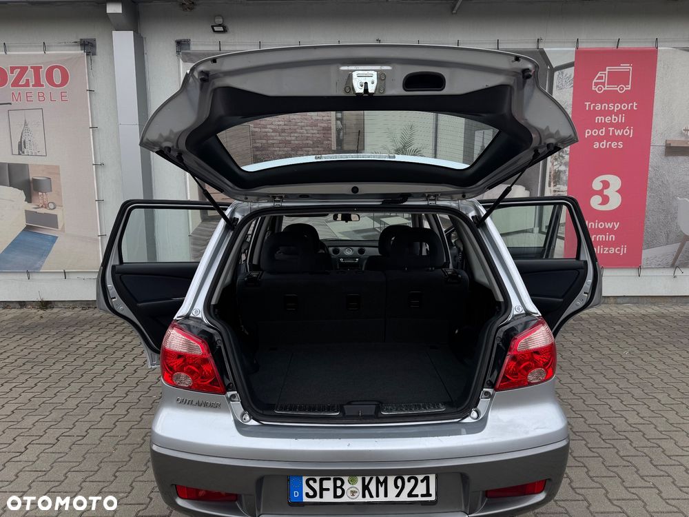 Mitsubishi Outlander - 18