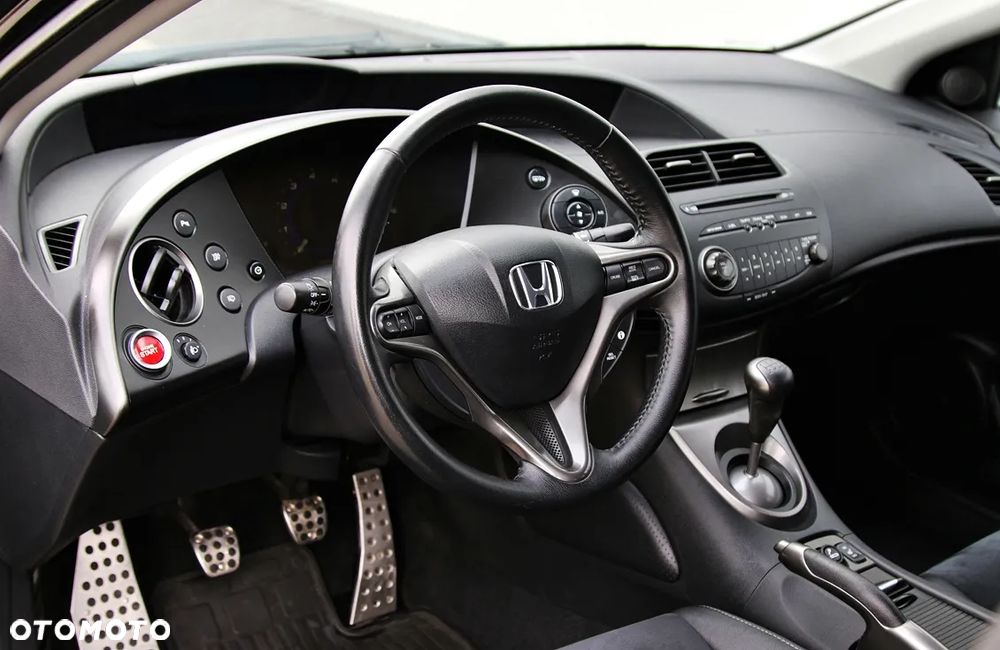 Honda Civic 1.8 GT Special Edition - 17