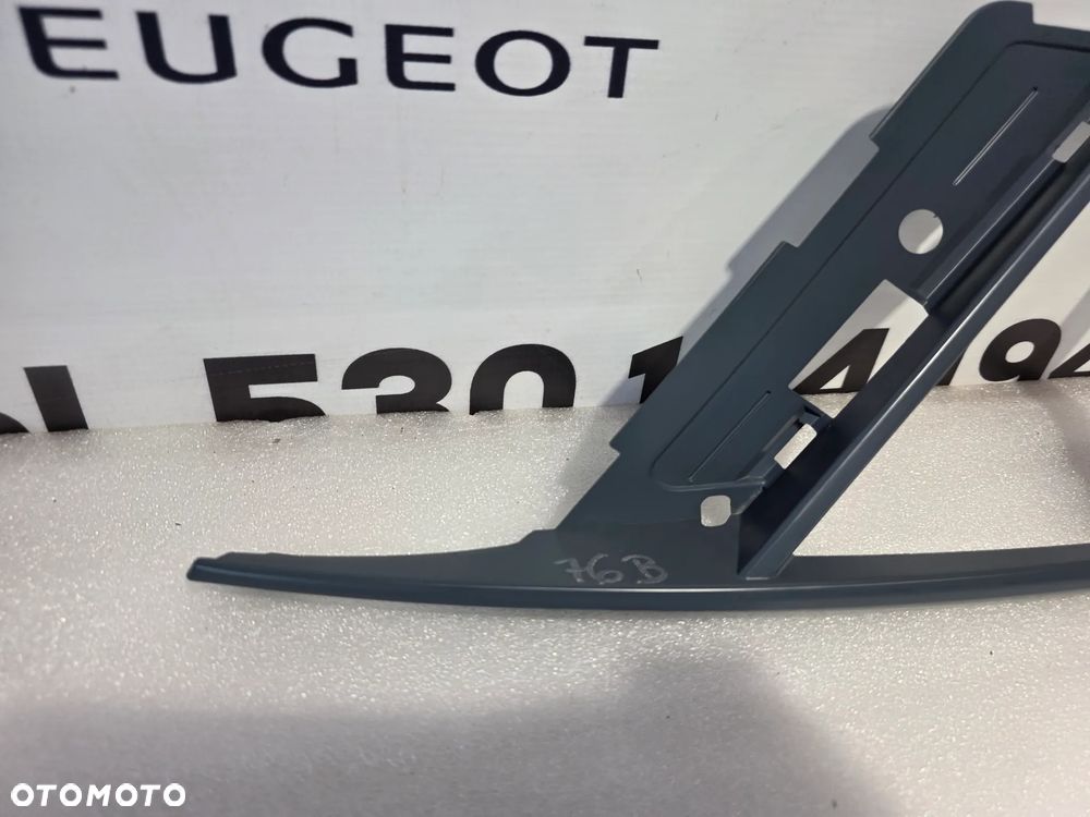 SEAT IBIZA V 6F0 17- LEWA / PRAWA KRATKA BOCZNA ZDERZAKA PRZEDNIEGO PRZÓD NR 6F0853711 / 6F0853712 NR AUKCJI KB76 - 9