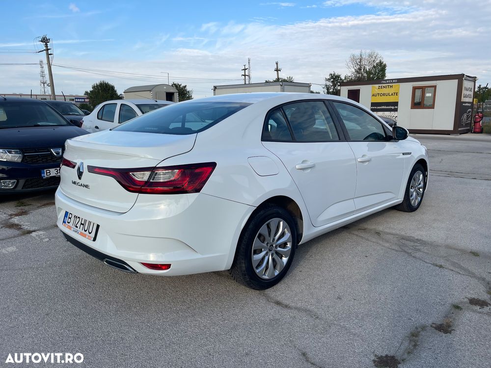 Renault Megane Blue dCi 116 Life - 9