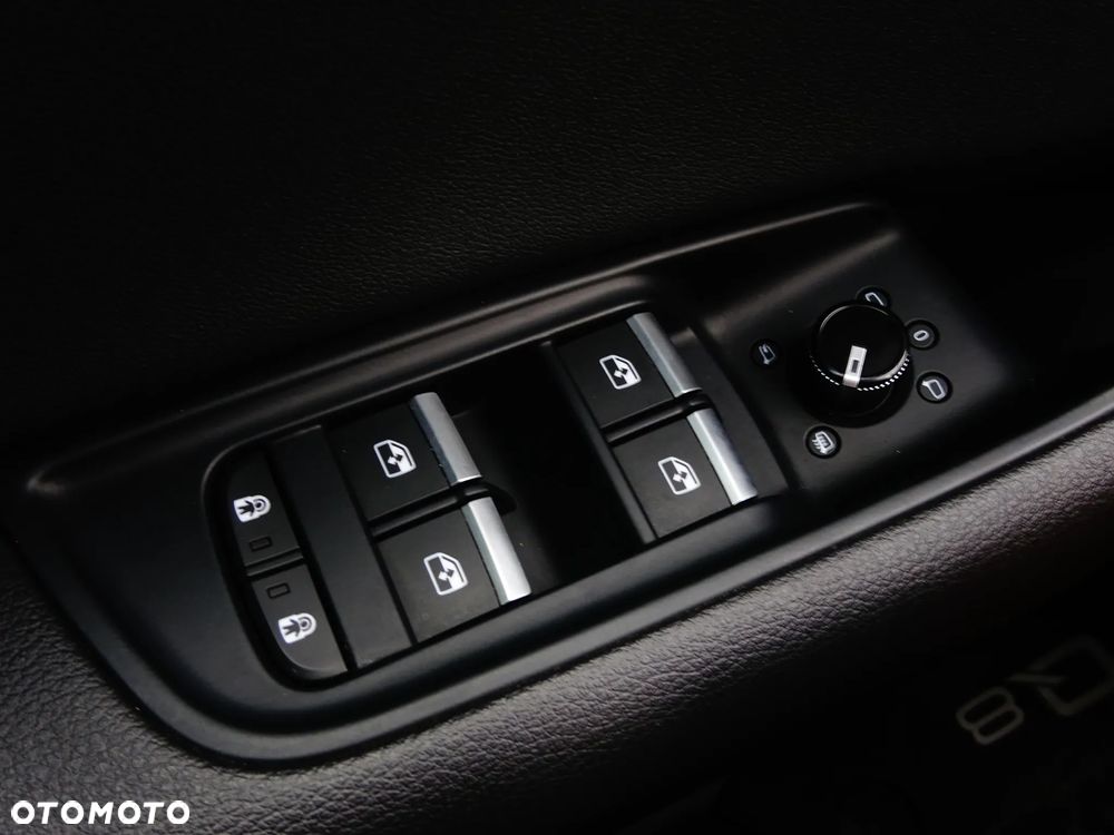 Audi Q8 SUV TFSI quattro 250 kW tiptronic S line business - 18