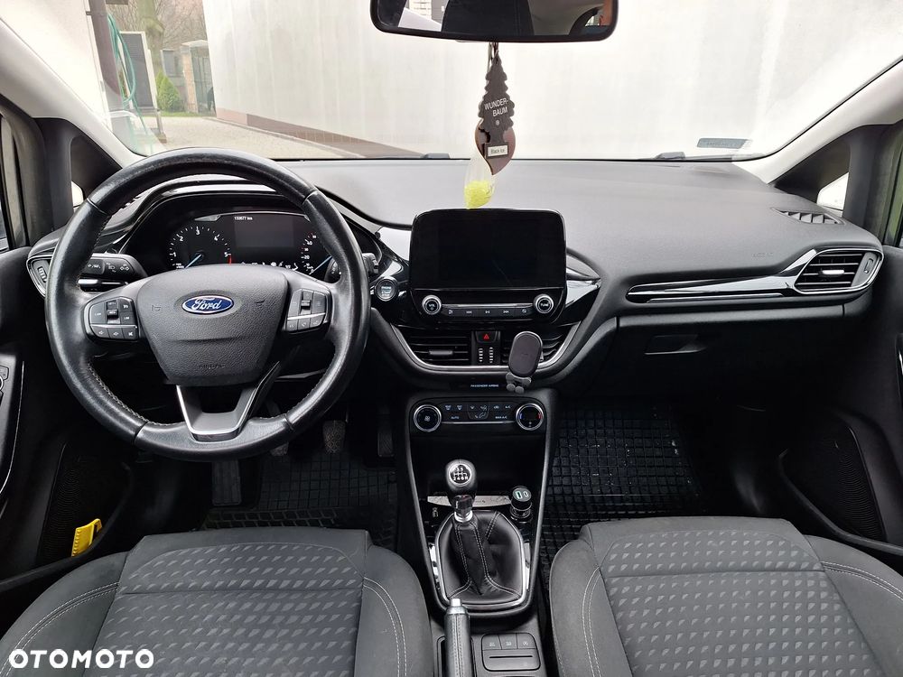 Ford Fiesta 1.5 TDCi TITANIUM - 8