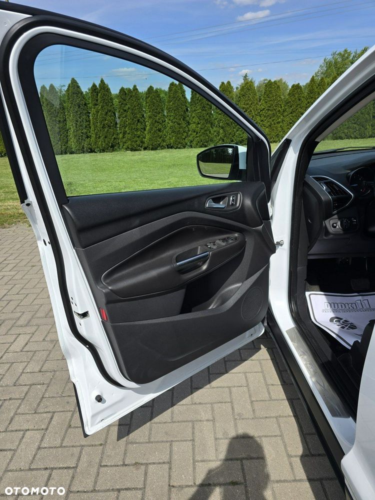Ford Kuga - 15