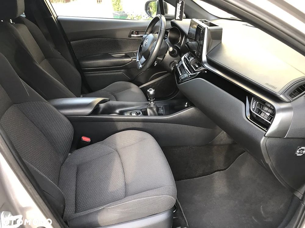 Toyota C-HR 1.2 T Prestige - 32