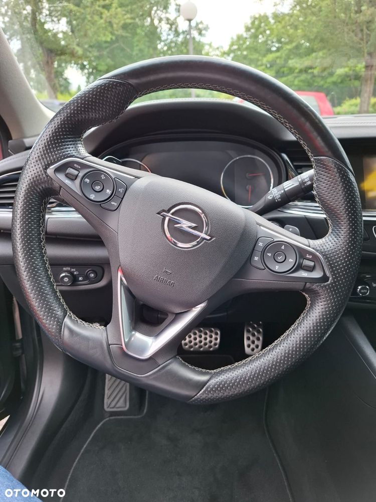 Opel Insignia 1.5 T Exclusive S&S - 8