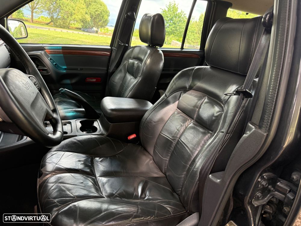 Jeep Grand Cherokee - 15