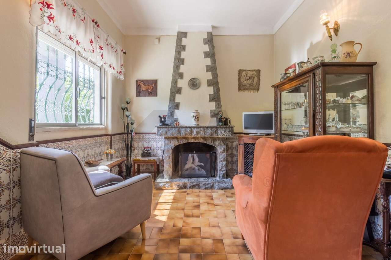 Moradia Isolada T4 + 1 | Lote 681 m2 | Charneca da Caparica | Jardim e - Grande imagem: 4/36