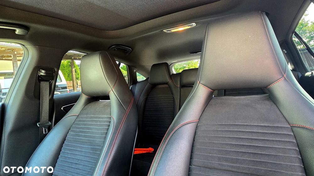 Mercedes-Benz CLA 200 7G-DCT AMG Line - 7