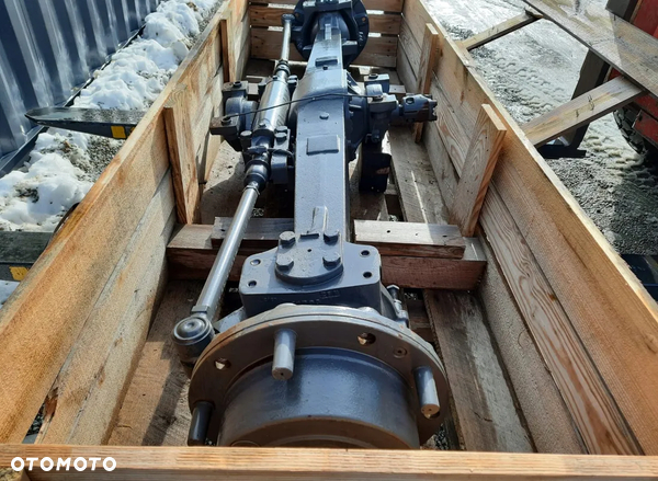 części do mostu przedniego carraro 26.28 new holland LB115 LB110