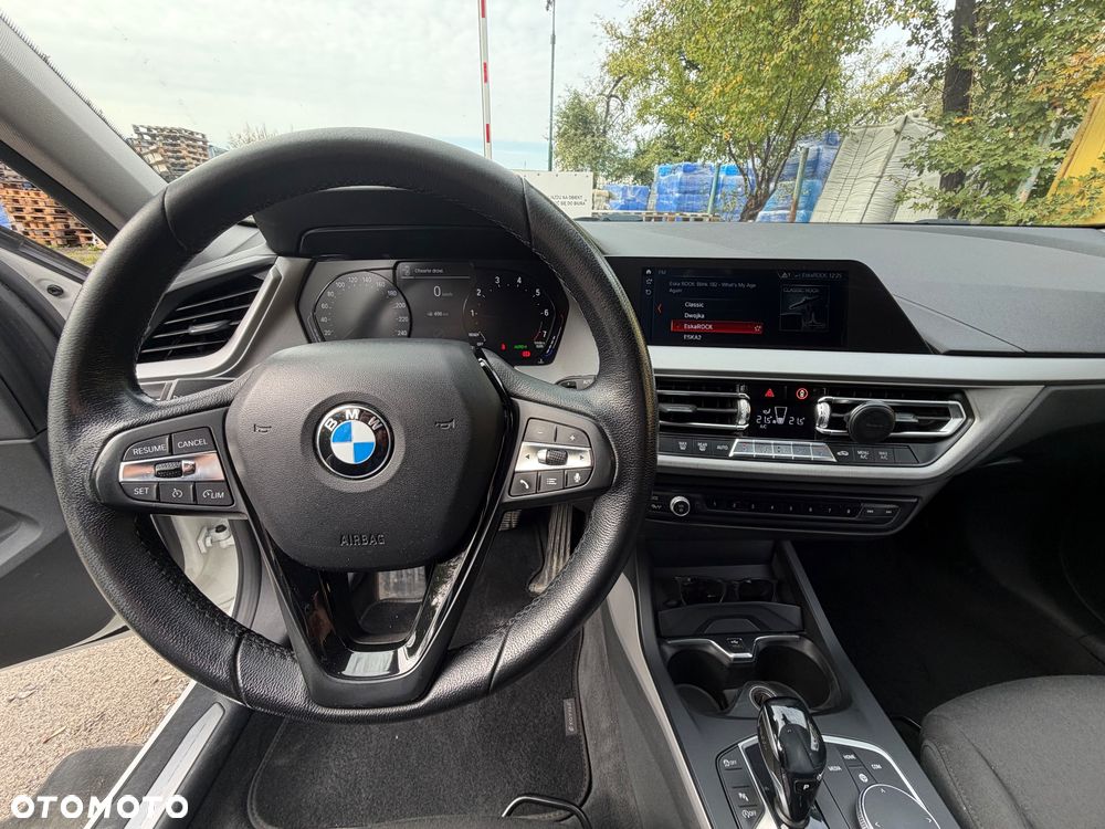 BMW Seria 1 - 12