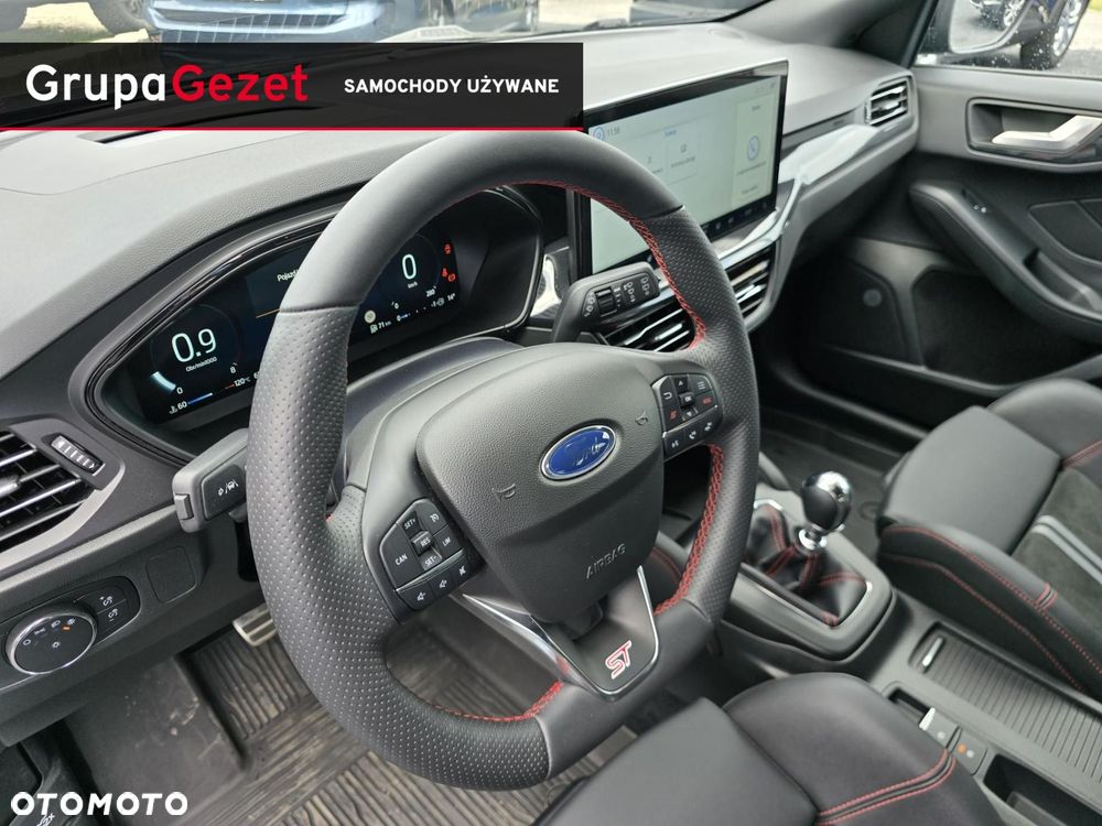 Ford Focus 2.3 EcoBoost ST X - 9