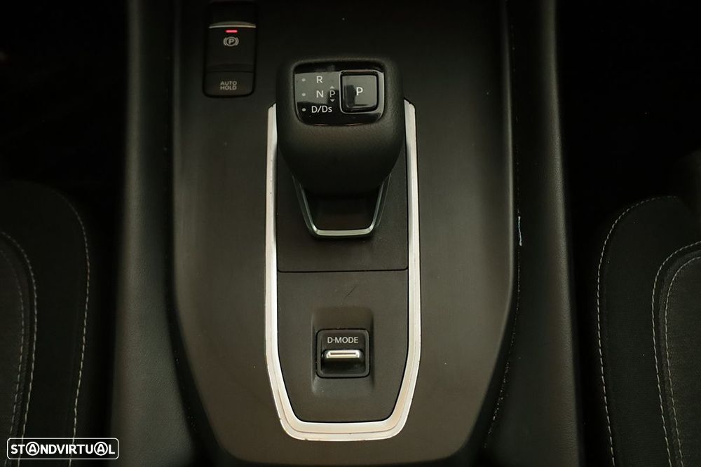 Nissan Qashqai 1.3 DIG-T N-Connecta LED Xtronic - 14