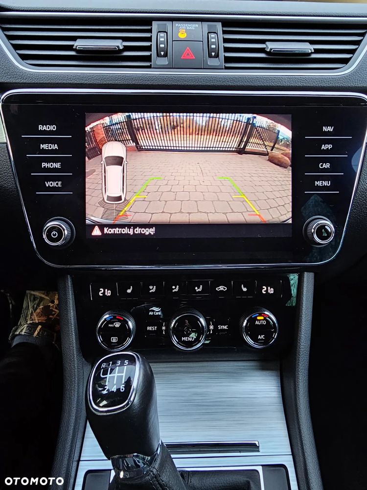 Skoda Superb 1.5 TSI ACT Ambition - 15