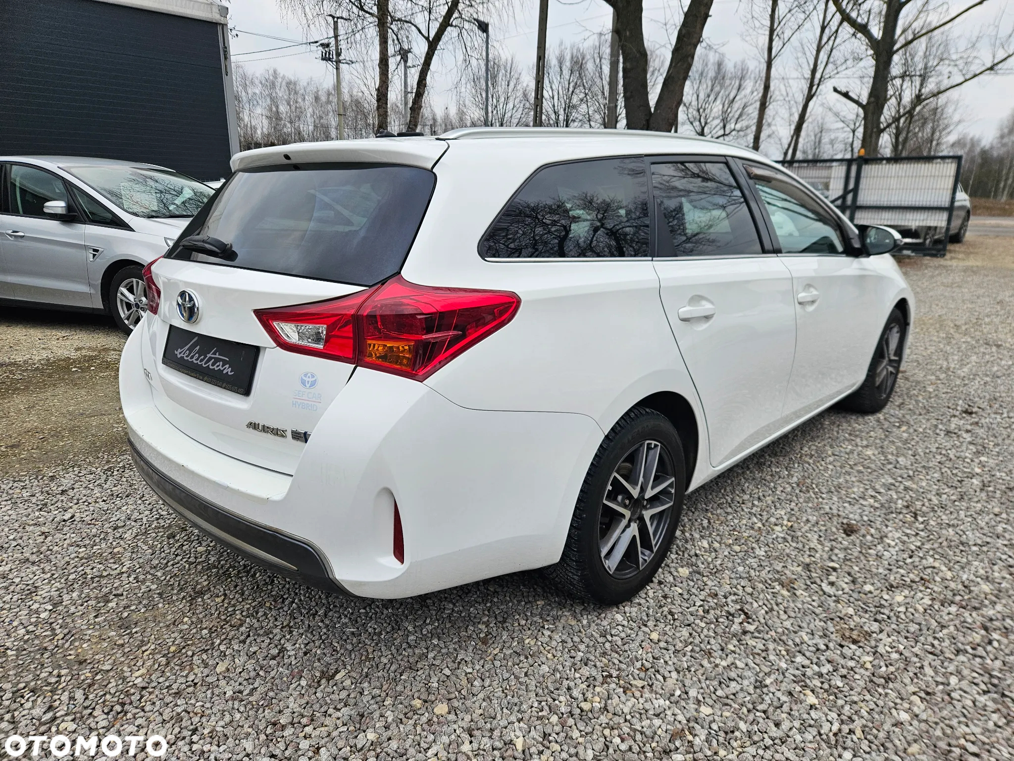 Toyota Auris Hybrid 135 Dynamic - 4