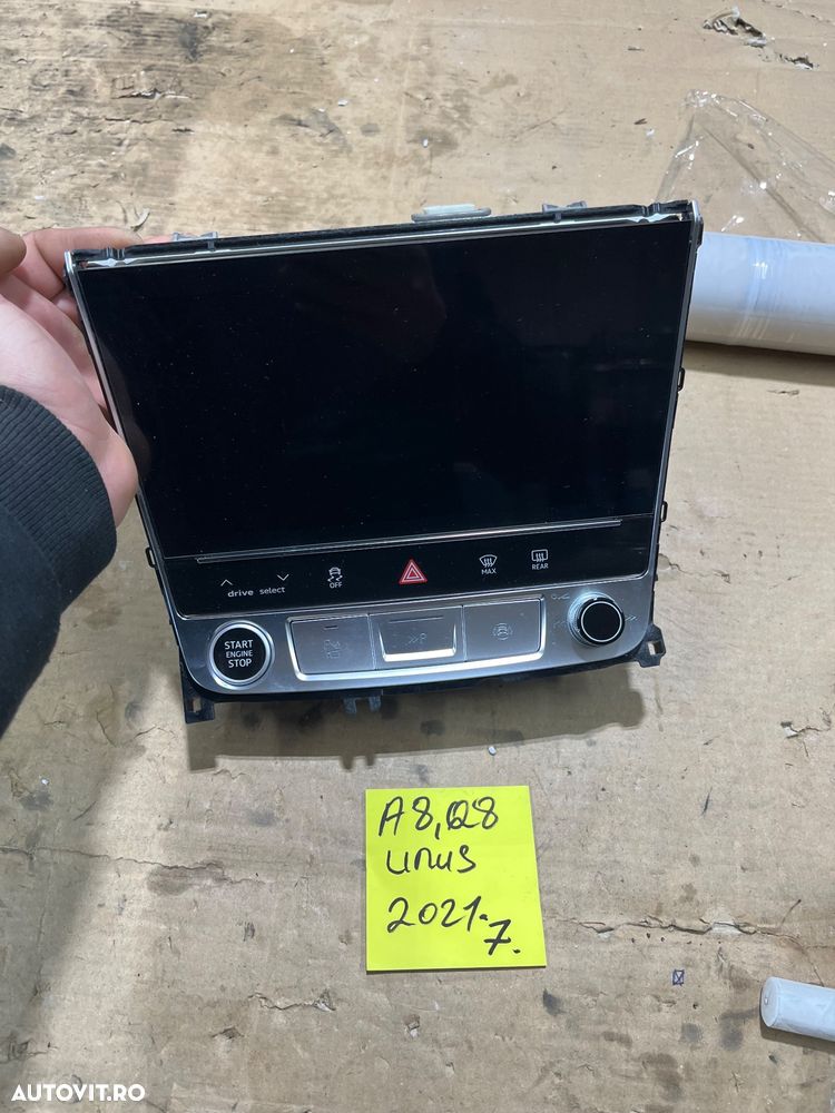Display 4N0919603J 8,6 inch Audi A8 Q8 Urus 2021 - 2
