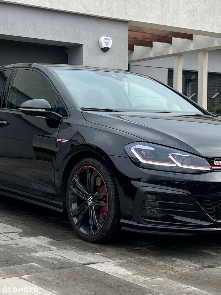 Volkswagen Golf GTI (BlueMotion Technology) DSG Performance - 2