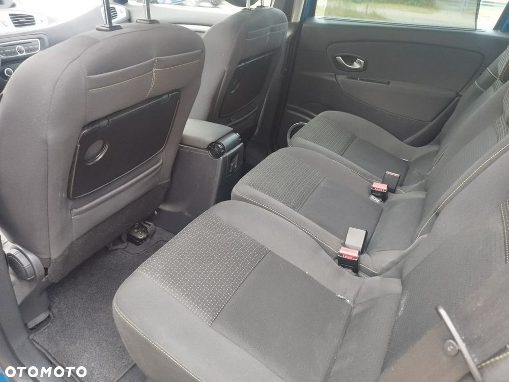 Renault Scenic - 8