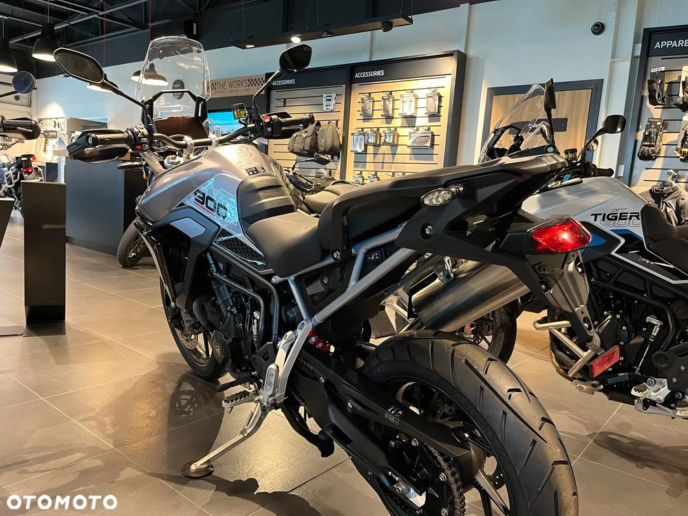 Triumph Tiger - 7