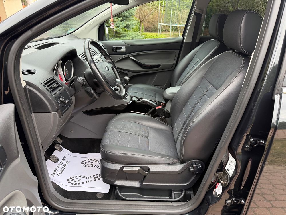Ford Kuga 2.0 TDCi 4x4 Titanium - 12