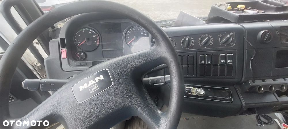 MAN TGL 12.180 Izoterma winda agregat - 6