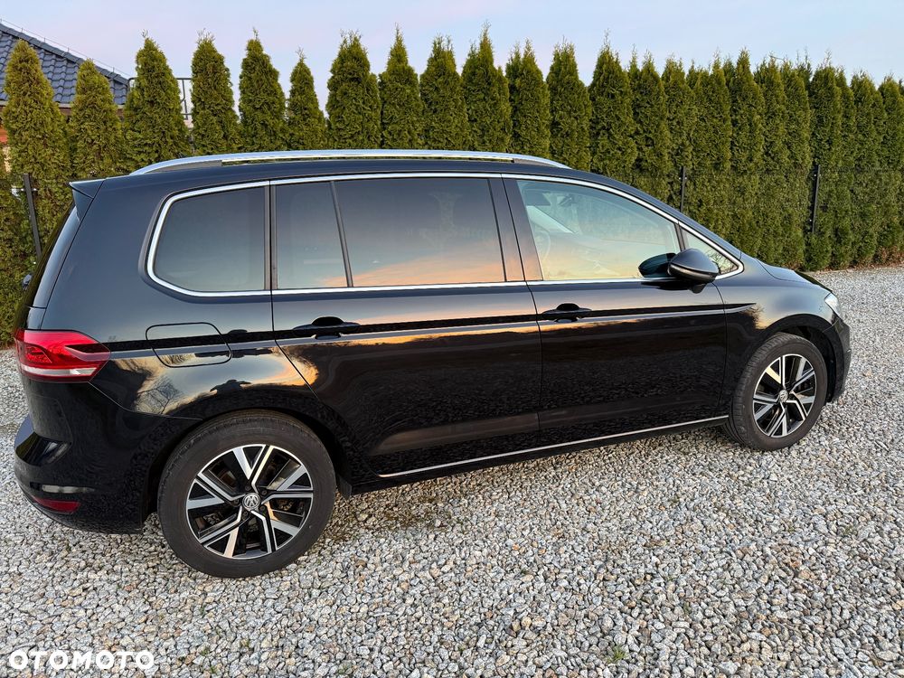 Volkswagen Touran 2.0 TDI SCR DSG Highline - 9