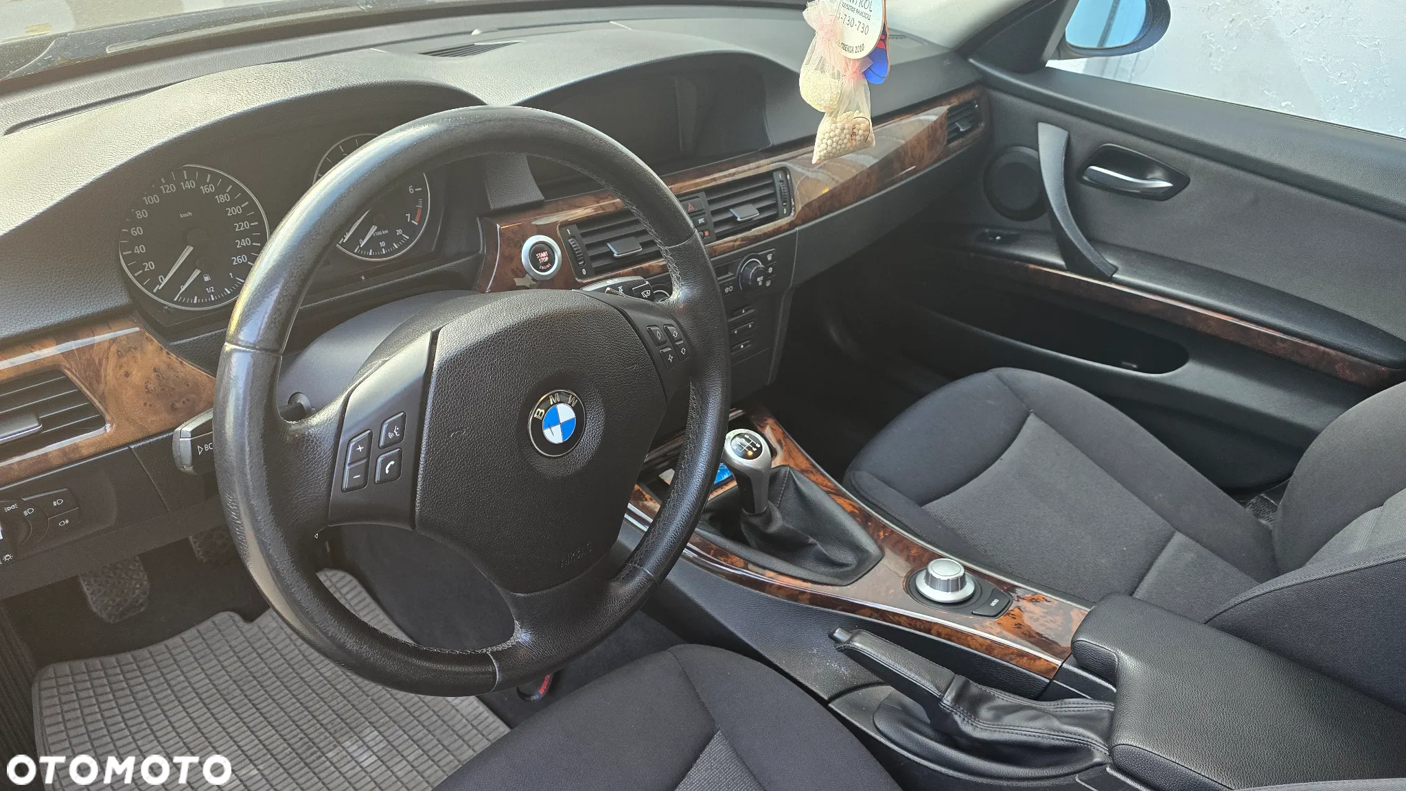 BMW Seria 3 318i - 20