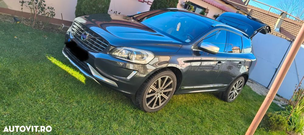 Volvo XC 60 D5 AWD Aut. Momentum - 3