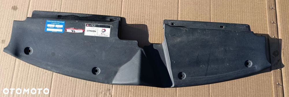 C4 Picasso osłona pasa przedniego maskownica C4 Grand Picasso Citroen - 1