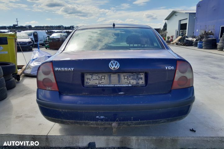 Dezmembrez Volkswagen VW Passat B5.5 [facelift] [2000 - 2005] Sedan A - 4