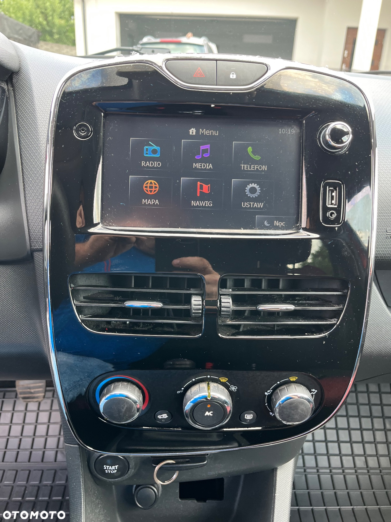 Renault Clio - 29
