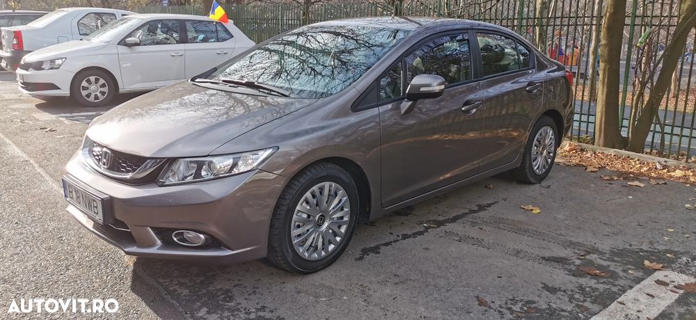Honda Civic 1.8 MT ES - 14