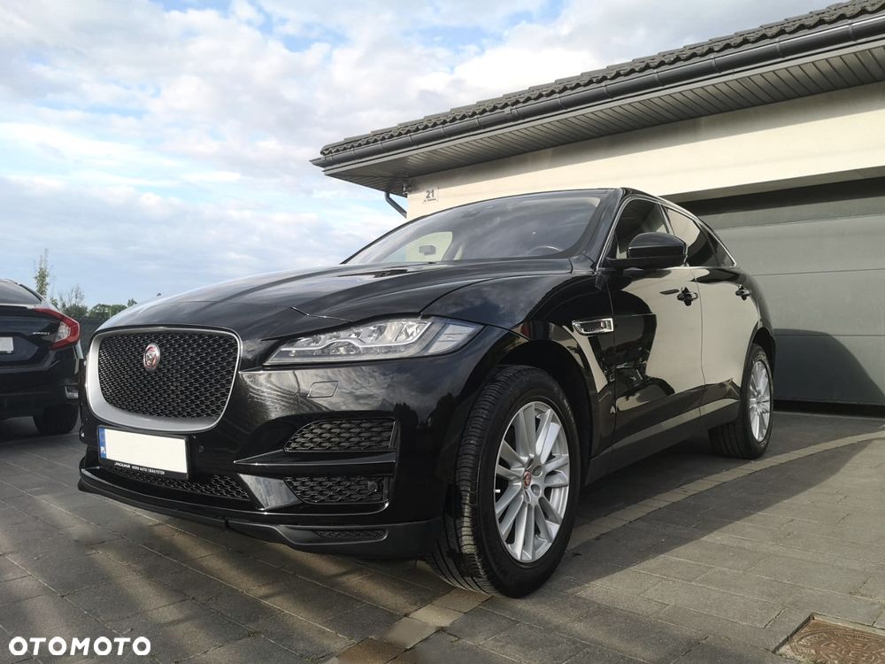 Jaguar F-Pace - 1