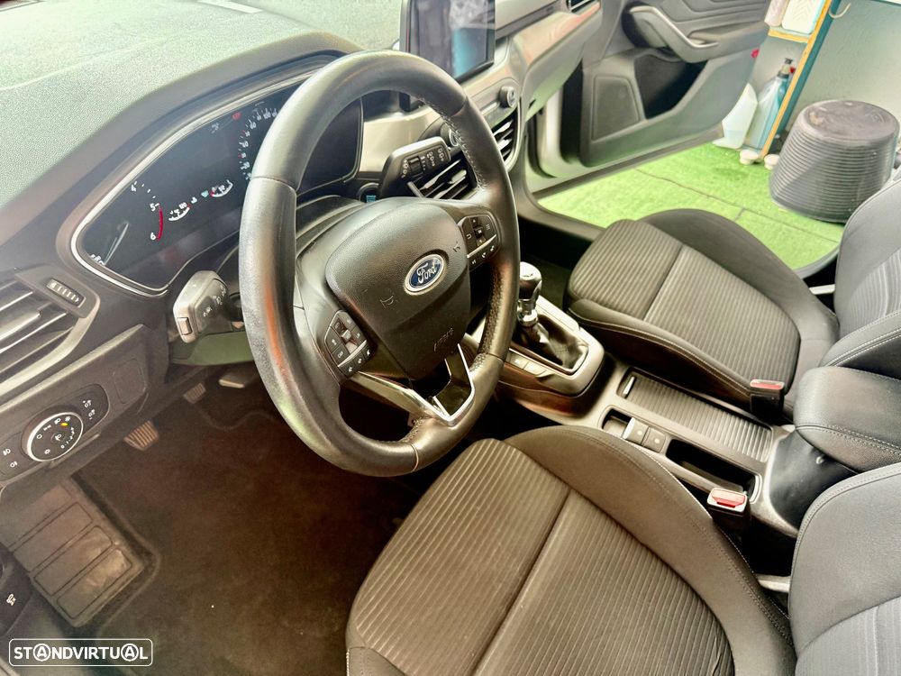 Ford Focus SW 1.5 TDCi EcoBlue Titanium - 11