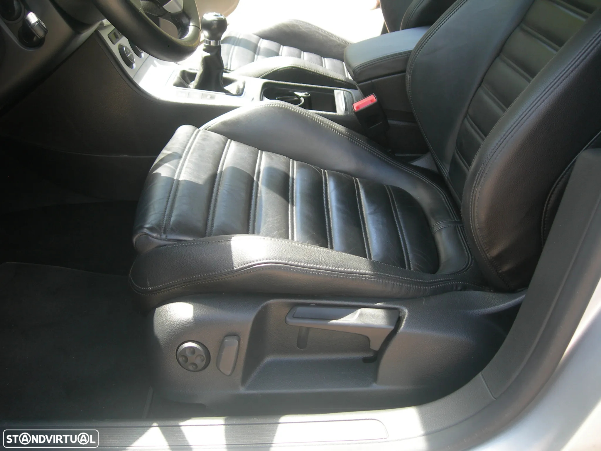 VW Passat Variant 2.0 TDi Highline - 19