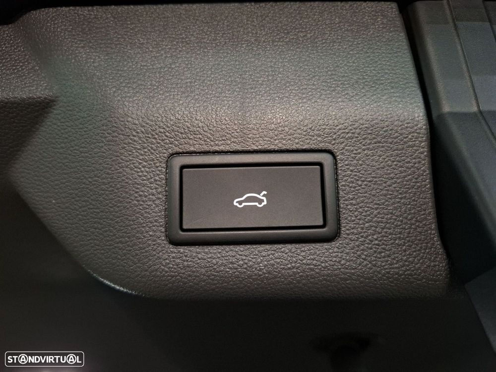 Volkswagen Multivan 2.0 TDI Style Longa DSG — fotografia 16