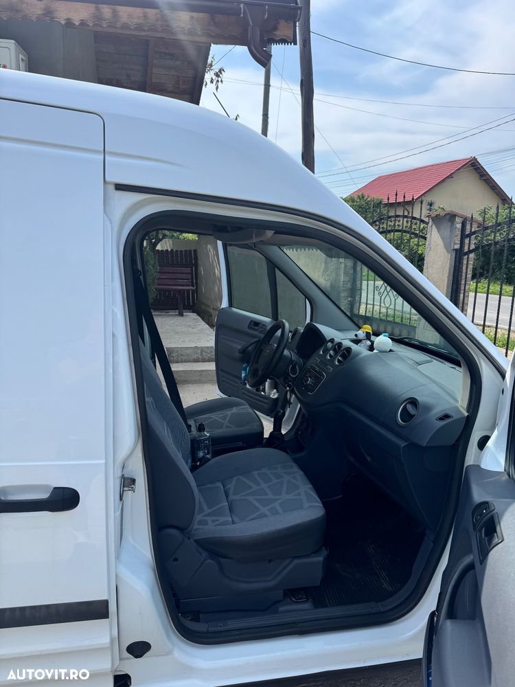 Ford Transit Connect - 4