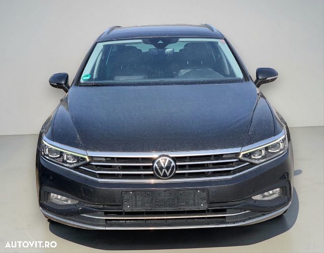 Volkswagen Passat 2.0 TDI SCR Elegance - 1