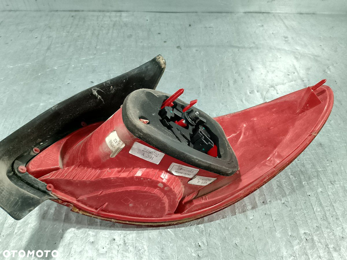LAMPA TYLNA LEWA PEUGEOT 206 PLUS 9685618280 HATCHBACK - 5