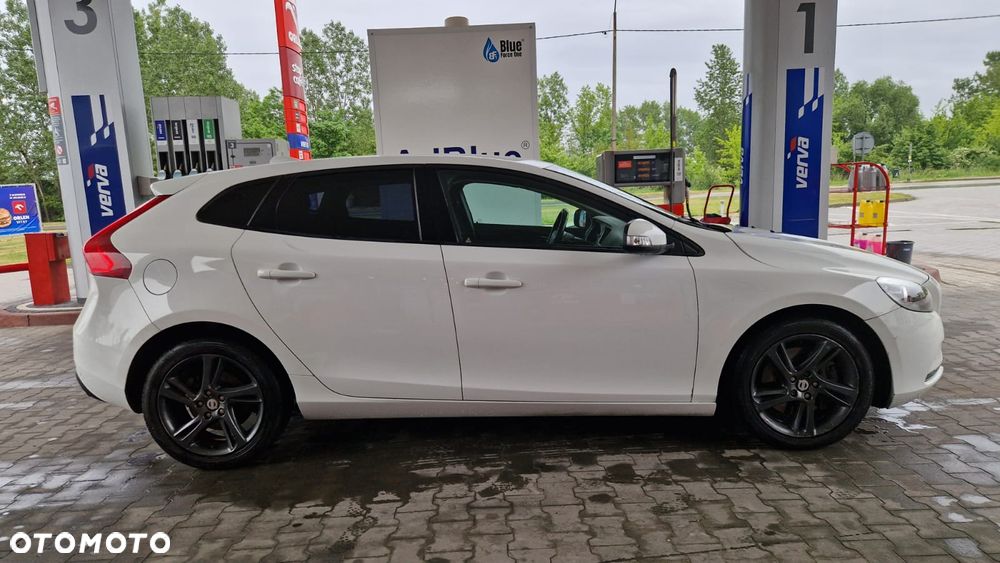 Volvo V40 D4 Summum - 15
