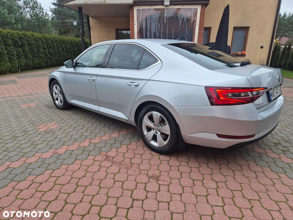 Skoda Superb 2.0 TDI Ambition - 7